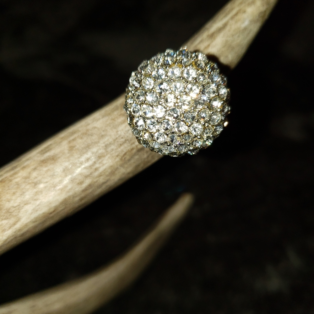 Fashion ring